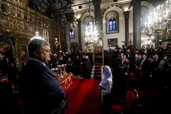 Poroşenko İstanbul'da pazar ayininde
