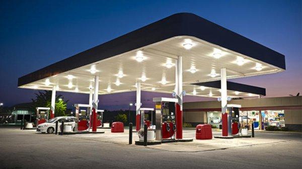 Akaryakıtçılar kredi kartından komisyon almayı düşünüyor