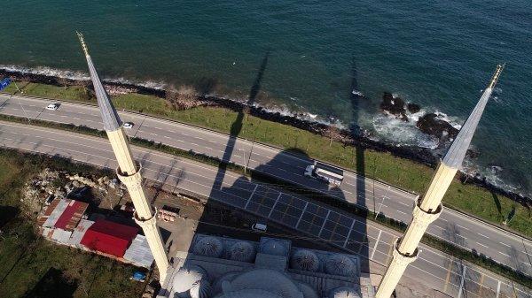 Giresun Sarayburnu Camisi'ne ziyaretçi akını