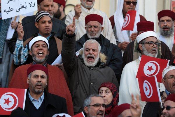 Tunuslu imamlardan miras eşitliği protestosu