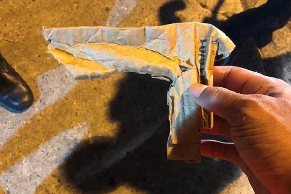 Brezilya'da kadın dövüşçüden dayak yiyen gaspçı