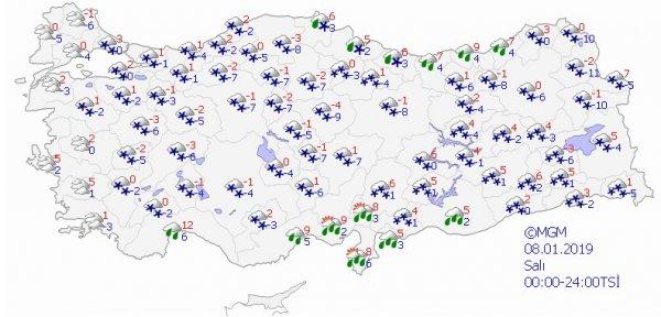 Kar yurdu terk ediyor, yerini yağmura bırakıyor