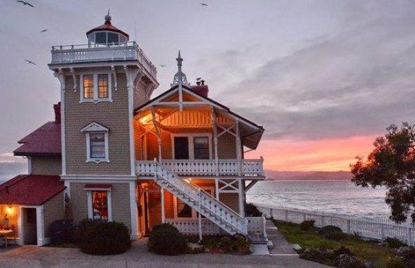 Issız adaki otele 65 bin dolar maaşla personel arıyor