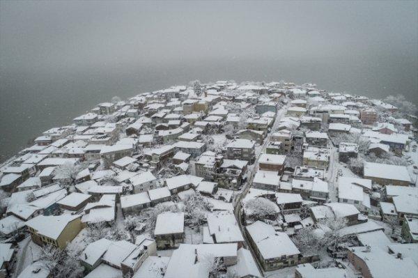 Gölyazı yazın başka kışın bir başka güzel