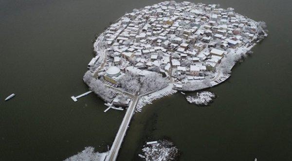 Gölyazı yazın başka kışın bir başka güzel