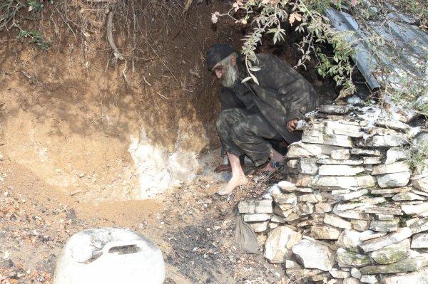 40 yıldır mağarada yaşayan Balıkesirli