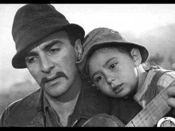 Sanatçı Öztürk Serengil anılacak