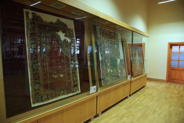 Asırlık halı desenleri hafızalardan silinmeyecek