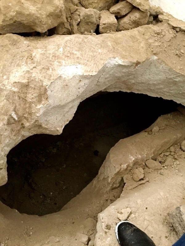 Kazı yaptılar, Roma dönemi kaya mezarı tahrip ettiler