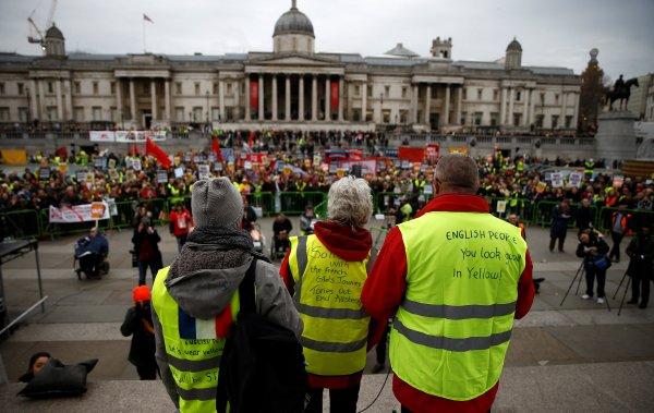 Londra'da Sarı Yelekli gösterileri