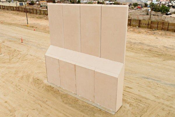 Trump Meksika sınırına 'özel' tasarımlı duvar yaptıracak