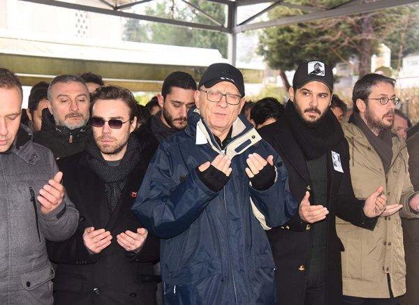 Murat Dalkılıç Hande Erçel'in annesinin cenazesindeydi