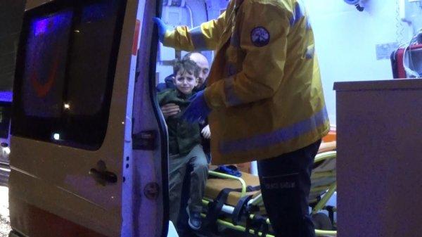 Makas atarken kaza yaptı, yumruklar havada uçuştu