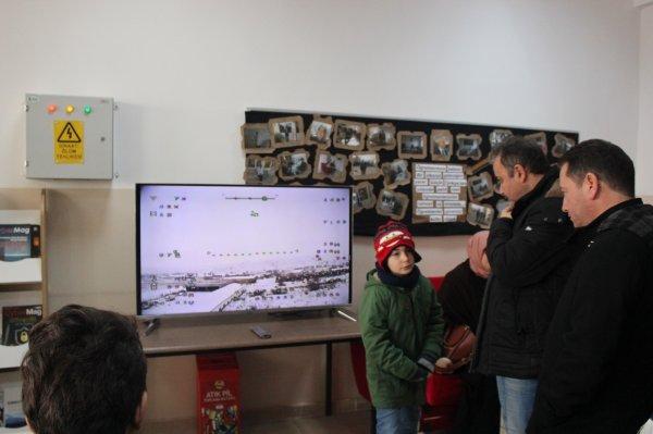 Liseli öğrencilerden başarılı İHA testi