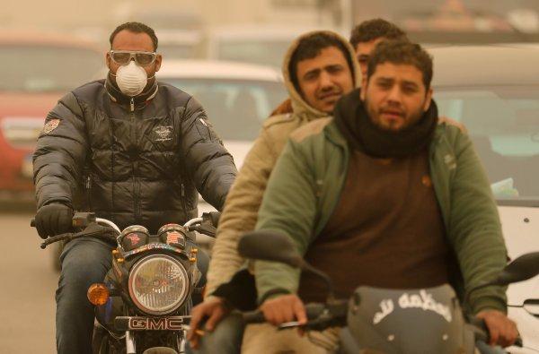 Mısır'da kum fırtınası 5 can aldı