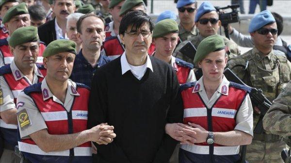 Darbeci generalin odasından Türkiye'yi bölme planı çıktı