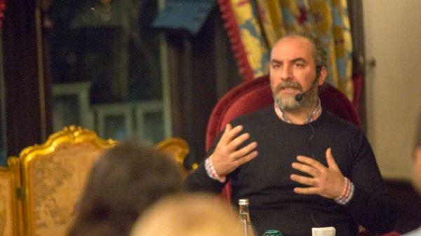 Tarık Tufan, Düşerken romanı röportajı