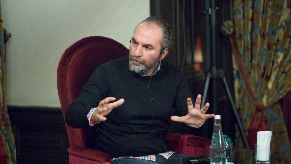 Tarık Tufan, Düşerken romanı röportajı