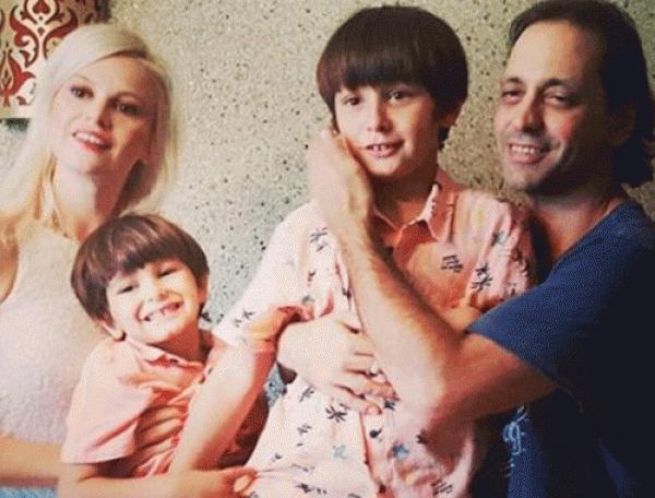 Kıvılcım Ural doğurdu