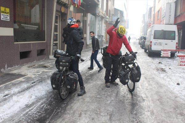 Bisikletli gezginler: Türkiye'de en çok çayı sevdik