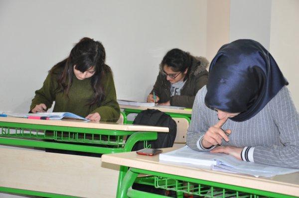 Yüksekovalı öğrencilerden sınav merkezi talebi