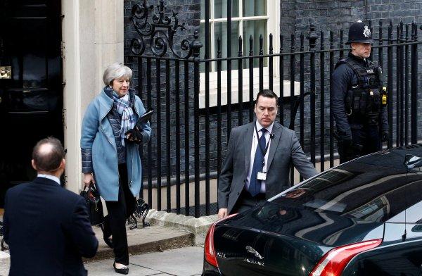 İngiltere AB ile yeniden müzakere yapmak istiyor