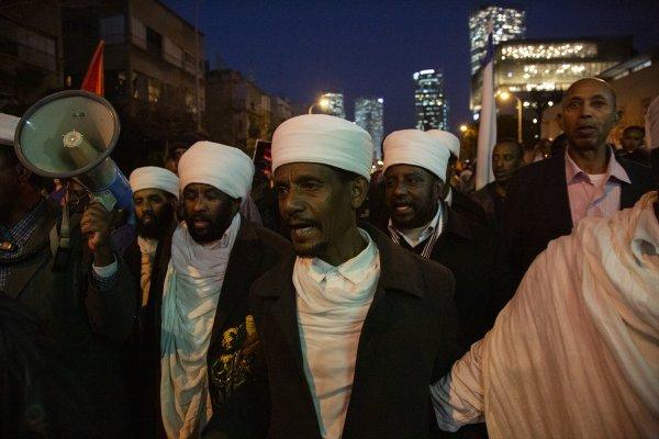 İsrail'deki Etiyopyalılar polis şiddetini protesto etti