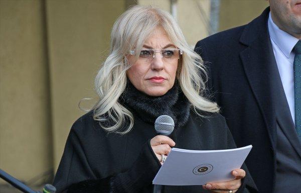 FETÖ'cü gazeteye destek veren Makedonya'da protestolar