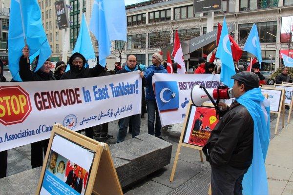 Kanada'da Doğu Türkistan protestosu