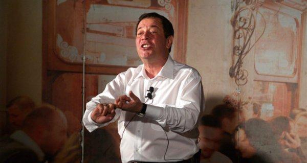 Yalçın Menteş'in çarpıcı hayat hikayesi