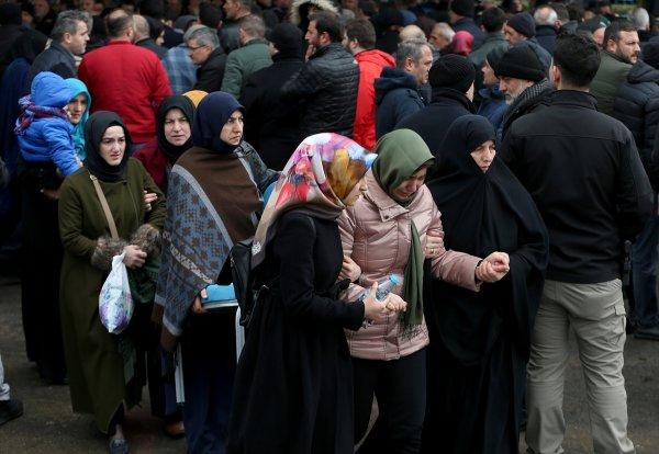 Kartal'daki binada ölen Alemdar ailesine veda