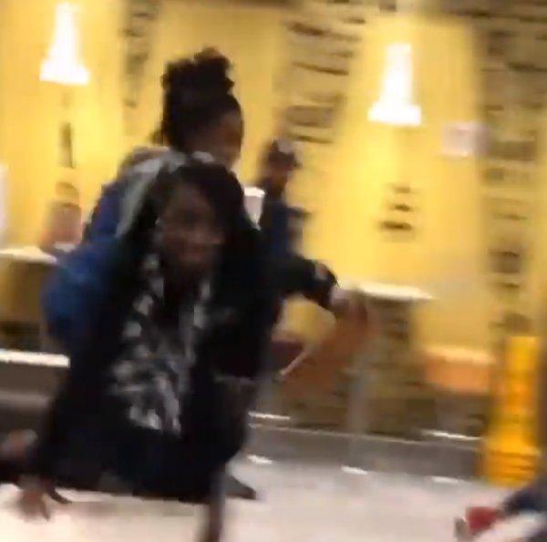 ABD'de fare şakası restoranı karıştırdı