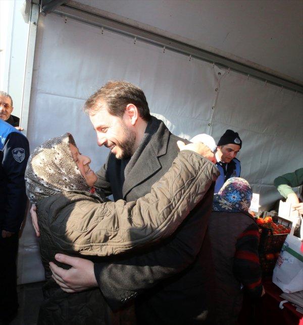 Bakan Albayrak tanzim satış noktasını ziyaret etti