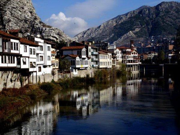 Ferhat’ın Şirin için dağlarını deldiği şehir: Amasya