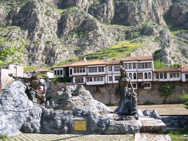Ferhat’ın Şirin için dağlarını deldiği şehir: Amasya