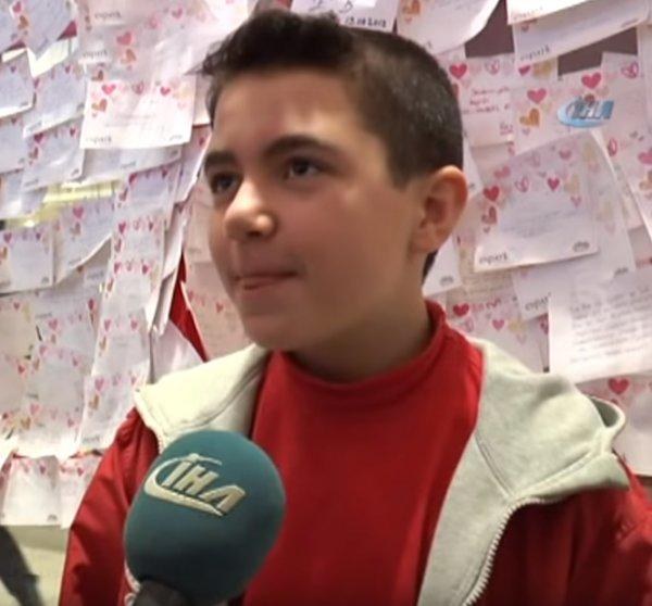Eren hala sevgili bulamamaktan şikayetçi