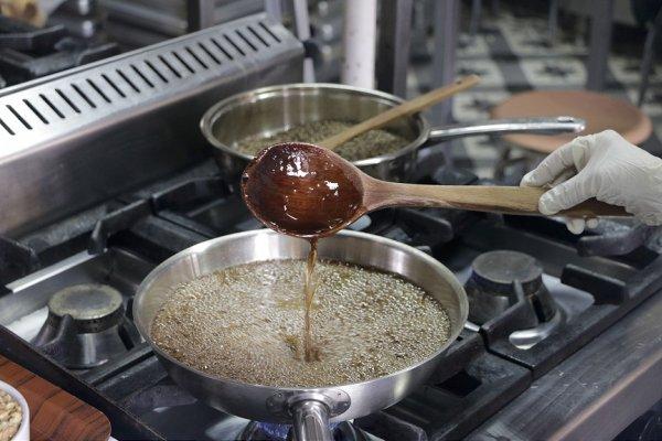 Selçuklu kültürüne ait kenevir helvası yaşatılıyor