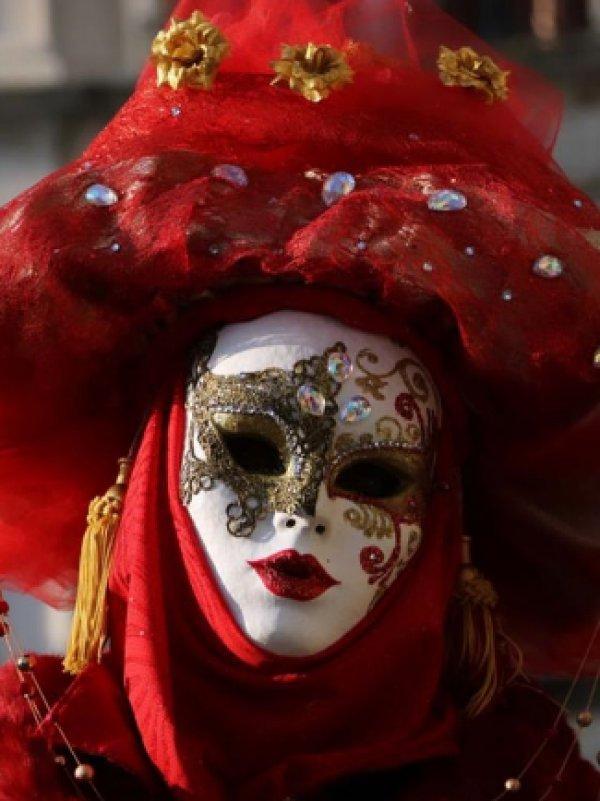 Venedik karnavalı başladı