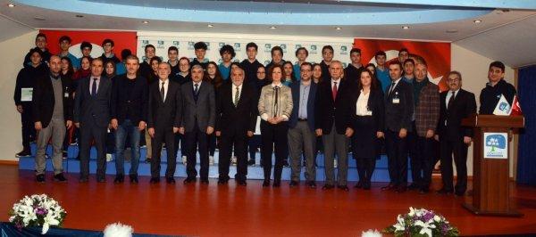 Gökyüzü Koleji'nden teknoloji bağımlılığına çözüm