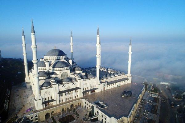 Çamlıca Camisi'nde ilk ezan Regaip Kandili'nde okunacak