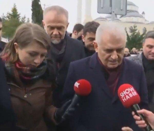Binali Yıldırım'dan anket sorularına cevap
