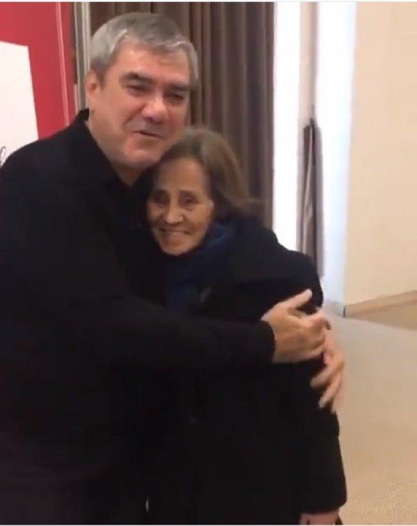 Yılmaz Özdil okuyucusu, imza sırasında fenalaştı