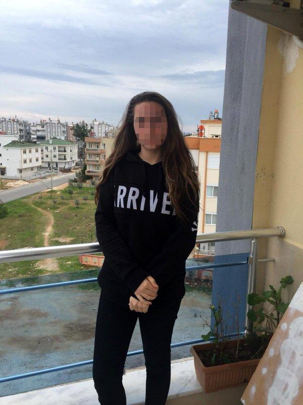 İki kız öğrenci sınıfta dakikalarca darbedildi: 8 gözaltı