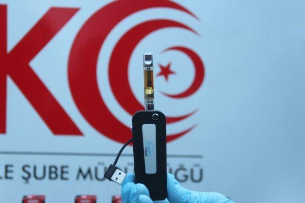 Türkiye'ye likit esrar sokan ABD'linin cezası belli oldu