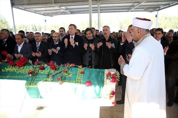 Aytaç Arman son yolculuğuna uğurlandı