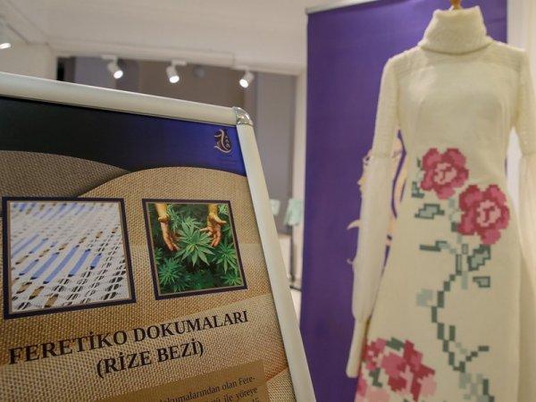 İzmir'de kenevirden abiye ve gelinlik yaptılar