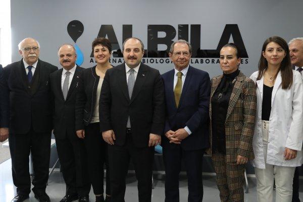 Bakan Varank, Albila Serum'u ziyaret etti