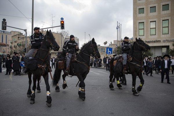 İsrail polisinden Ultra-Ortodoks Yahudilerine müdahale