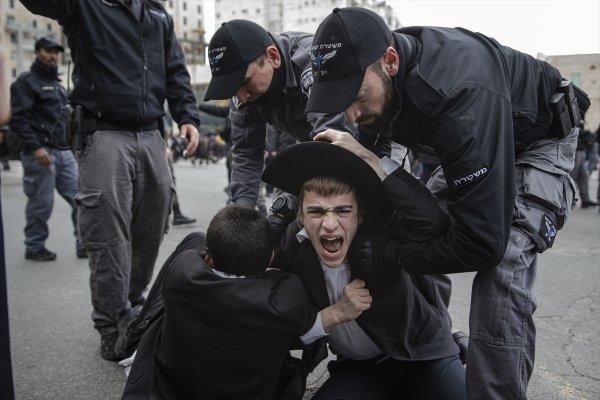 İsrail polisinden Ultra-Ortodoks Yahudilerine müdahale