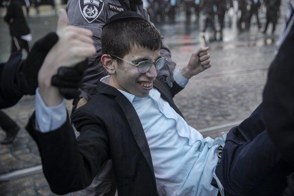 İsrail polisinden Ultra-Ortodoks Yahudilerine müdahale